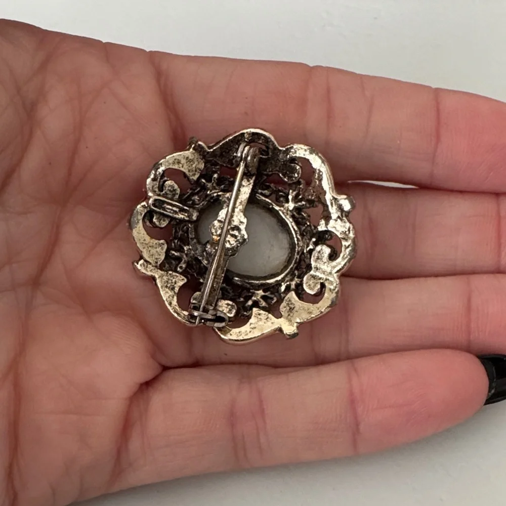 Vintage Silver Brooch with Painted Scene - Picture 6 of 6